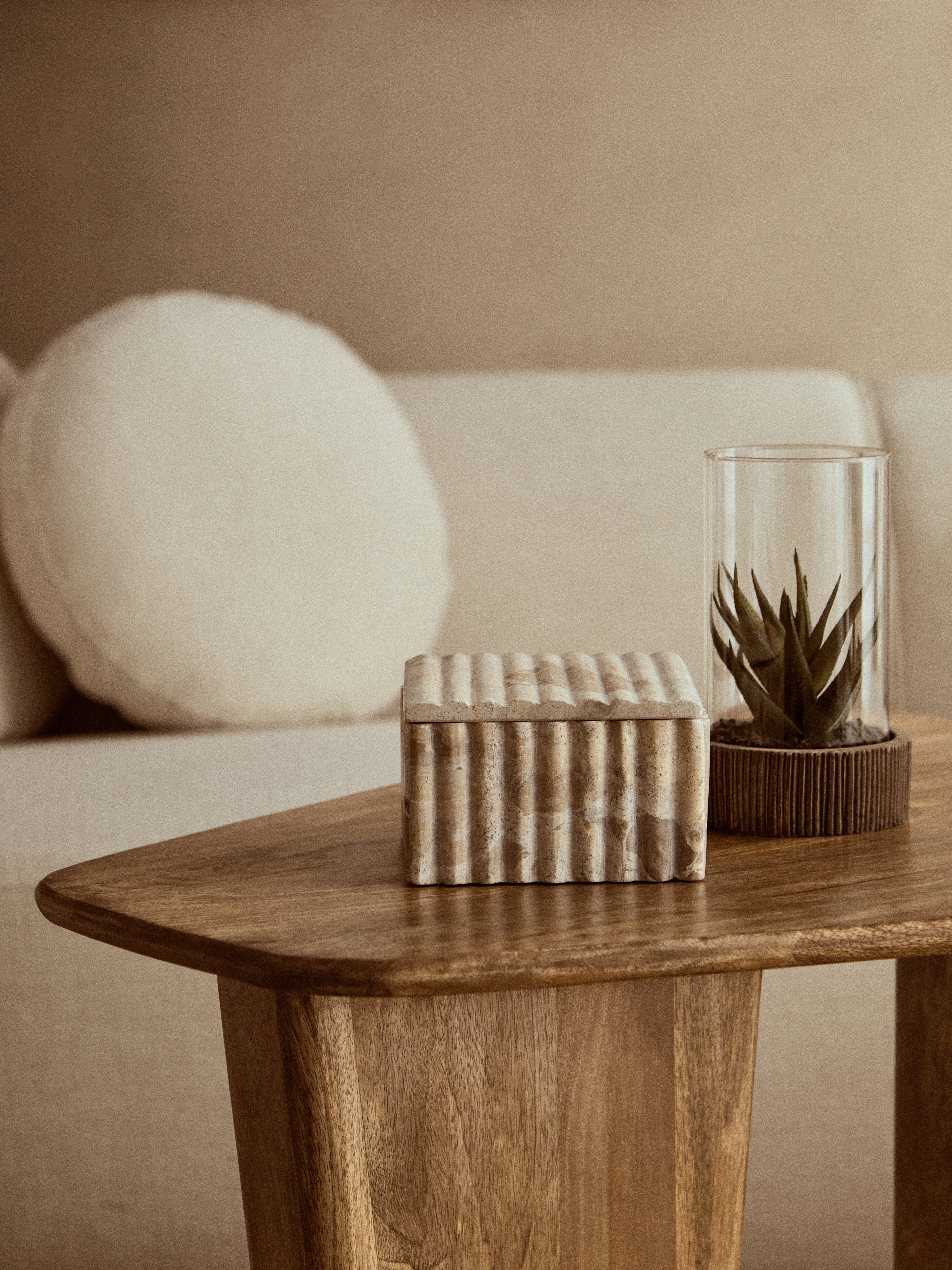 Como Square Chocolate Marble Box